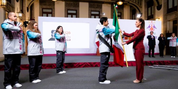 México abandera a su delegación rumbo a los Juegos Olímpicos de Invierno Milano Cortina 2026