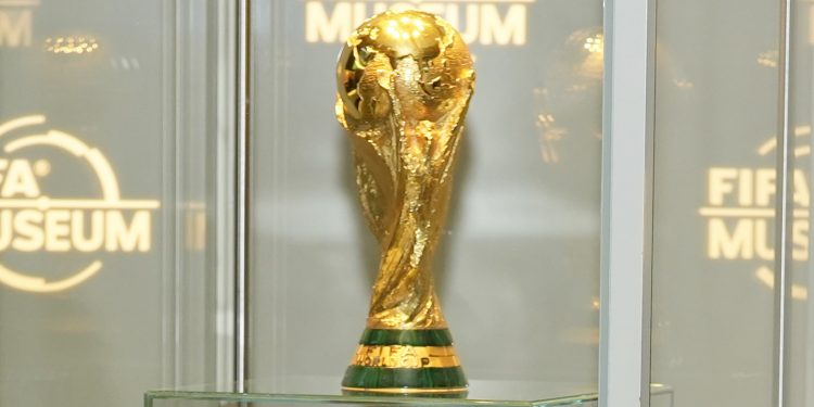 El trofeo de la Copa del Mundo de la FIFA estará de gira en León