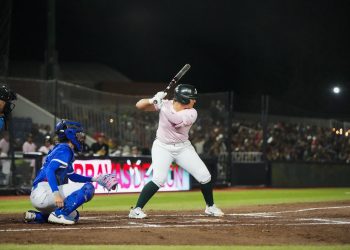 Culmina Bravas de León una histórica serie ante Italia