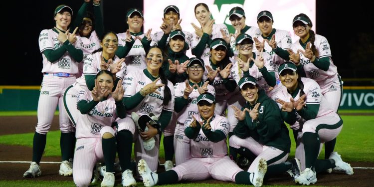 Par de batacazos de Martha Gasparatto comandan a Bravas de León y dejan tendidas a Charros Femenil