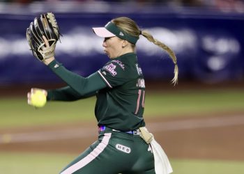 ¡Dominantes! Comanda Jordan Johnson barrida autoritaria de Bravas de León sobre Sultanes