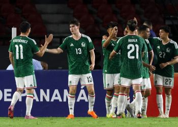 México logra victoria agónica ante Panamá con poco que rescatar