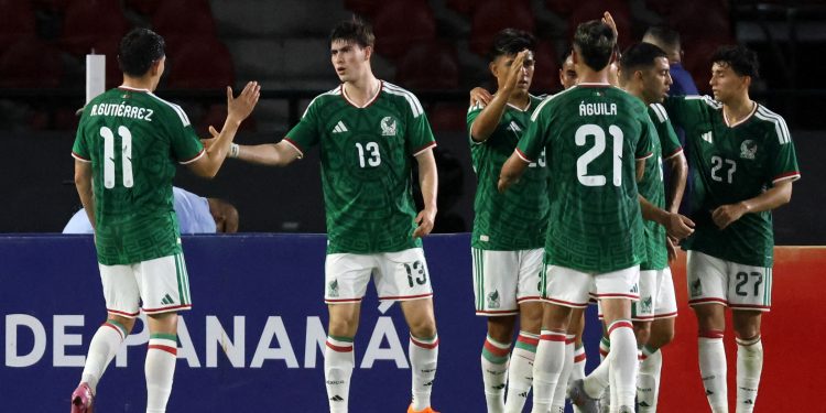 México logra victoria agónica ante Panamá con poco que rescatar