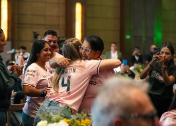 Nombran a Nancy Prieto, de Bravas de León, manager del año en la LMS