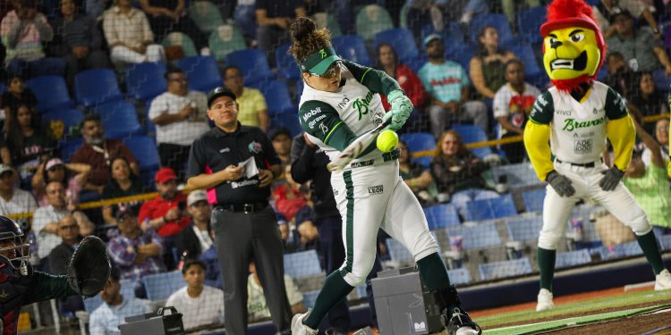 Erika Piancastelli hace historia en el primer Home Run Derby de la LMS; Rachel García, subcampeona