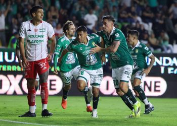 León le mete riñones y le da la vuelta para vencer a Necaxa
