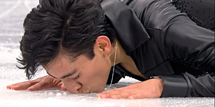 El beso al hielo que conquistó Milano: Donovan Carrillo firma la actuación de su vida en el escenario olímpico