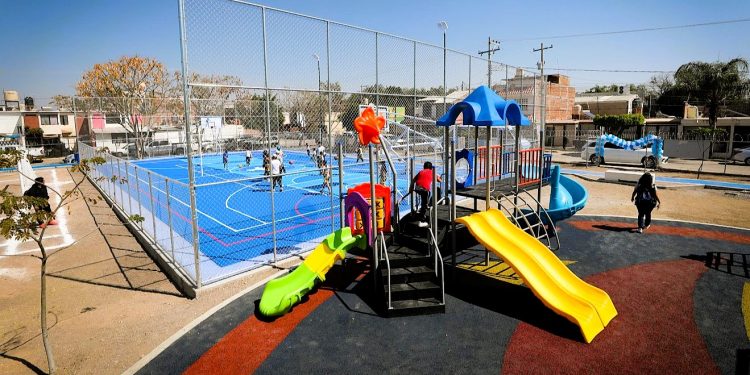 León fortalece su infraestructura deportiva con millonaria inversión en parques comunitarios