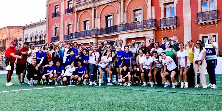 Más de 4 mil personas celebran el deporte con perspectiva de género en León