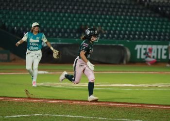 Implanta Bravas de León récord de ponches, pero sigue la mala racha