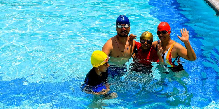 León celebra Semana Santa con actividades deportivas y acceso gratuito al Centro Acuático Ángel Camacho
