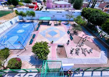 El programa Participa León entrega parques y canchas en la colonia León 1