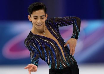 Donovan Carrillo clasifica a la final del Mundial de Patinaje Artístico Praga 2026