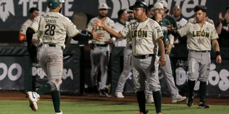 Bravos de León vence a Leones de Yucatán y se agencia la serie inaugural