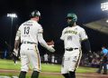 Paliza de Bravos de León sobre Guerreros de Oaxaca en su debut en casa