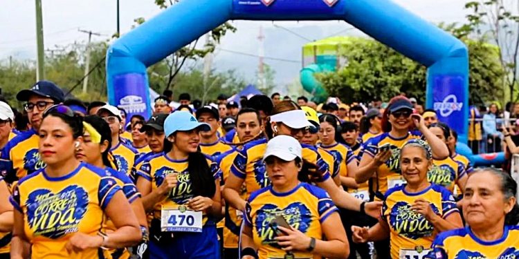 Más de 600 corredores se unen a la causa de niños con cáncer en León