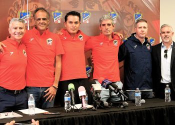 Irapuato presenta nuevo proyecto deportivo con Luis Almada al frente