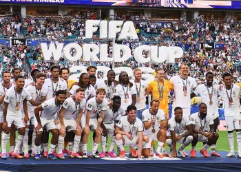 Inglaterra vence a Francia en una lluvia de goles para quedarse con el tercer lugar