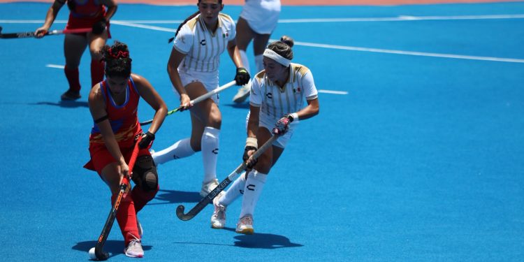 Con gol de Arlette Estrada, México vence a Venezuela y avanza perfecto en hockey femenil