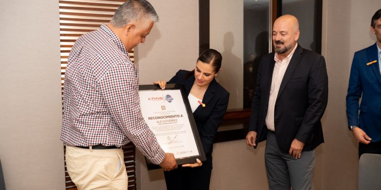 Reconoce Federación Mexicana de Voleibol a León por récord de participación en Festival Nacional
