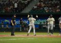 En noche histórica de Gabriel Cancel, Bravos de León se lleva el primero ante Olmecas