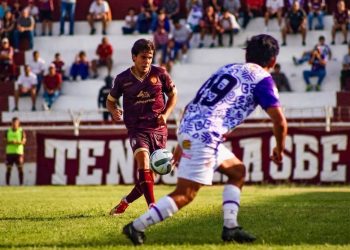 Tropiezo de Real Refineros cae ante Artesanos de Metepec en su presentación