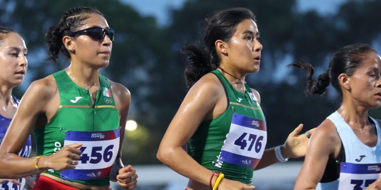 Sabrina Salcedo acaricia el podio centroamericano en los 5000m