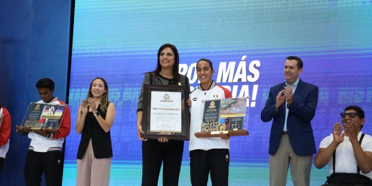 Anuncia Guanajuato estímulo económico a medallistas en Santo Domingo 2026; abanderan a delegación rumbo a Paralimpiada
