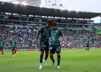 León
