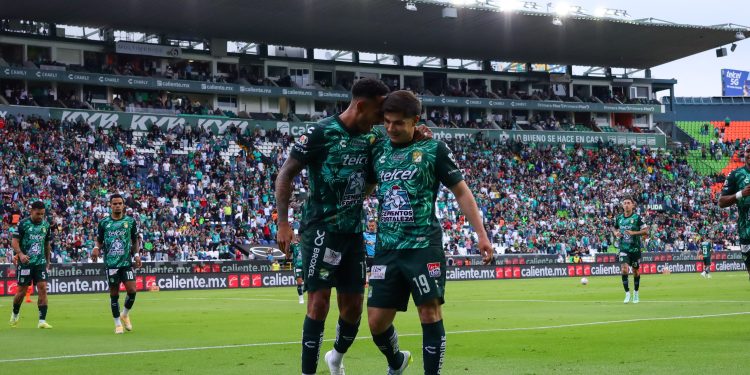 León