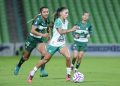 ¡De visita y con garra! León Femenil remonta a Santos y se lleva el triunfo en el TSM